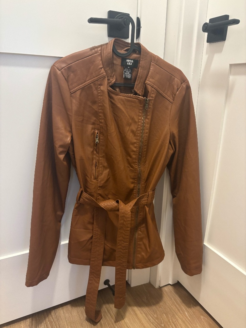 MISS LILI - WOMENS MEDIUM - CONJAC JACKET